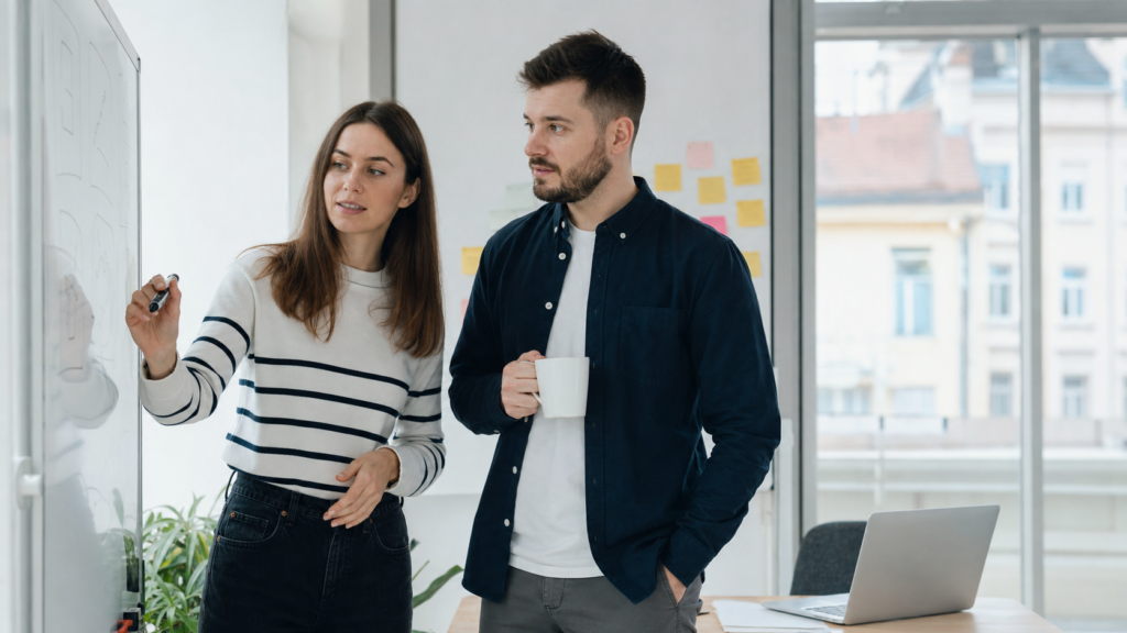 Poslovni partneri razvijaju startup plan